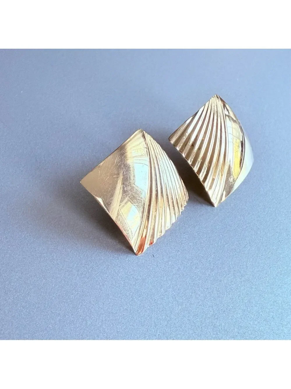 CARLA Designer 14kt Yellow Gold Textured & Polished Square Stud Earrings…